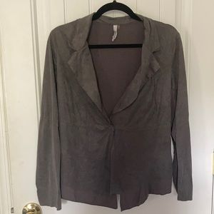 Women’s lightweight jacket.